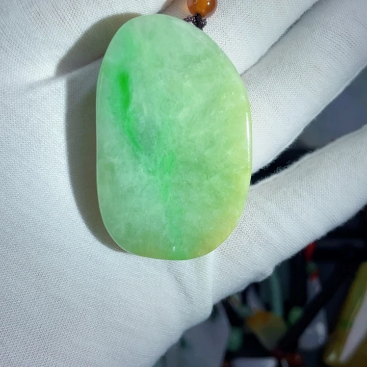 翡翠未镶嵌挂件片料