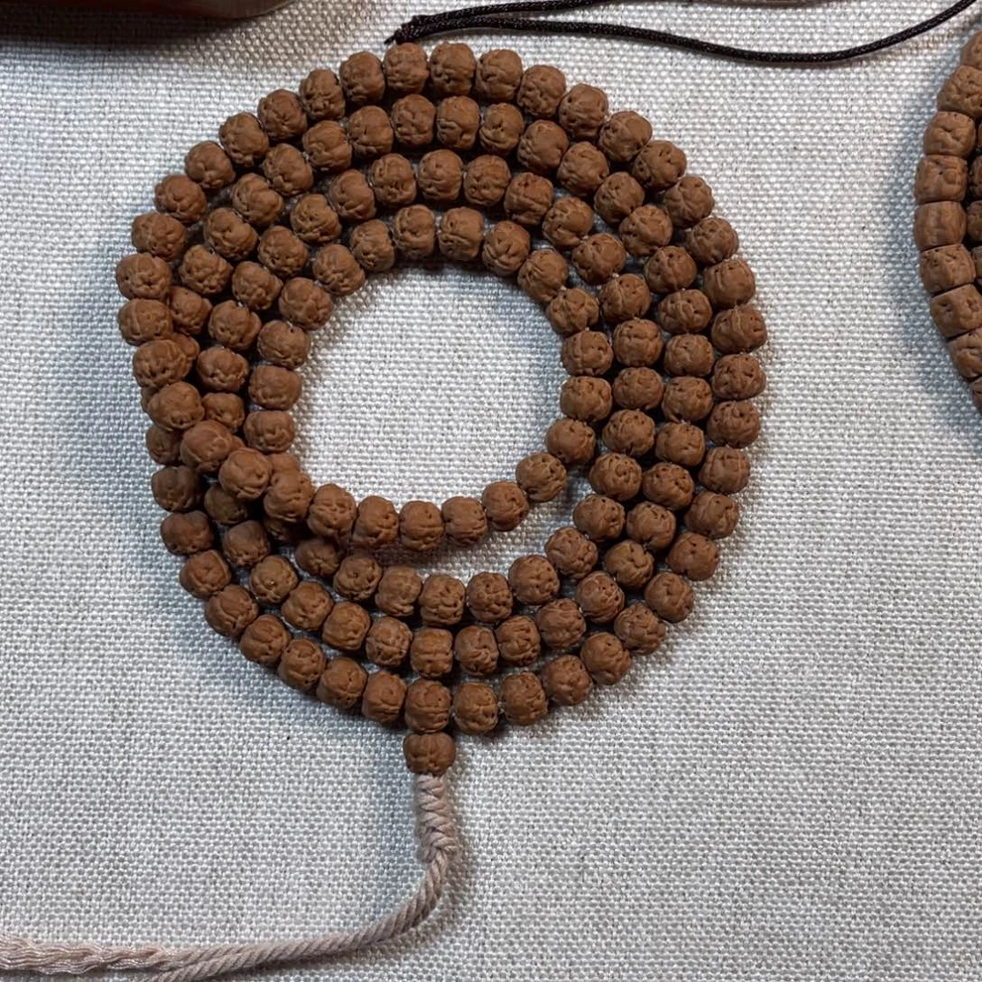 M***i金刚菩提吊坠佛手