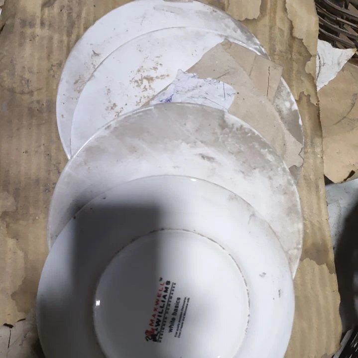 摆件陶瓷盘子碗啥都有