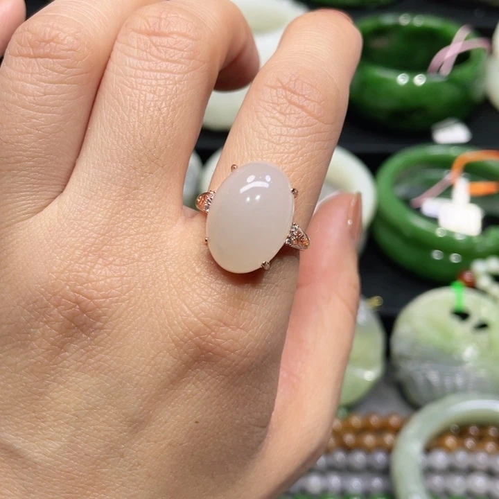 和田玉戒指未镶嵌