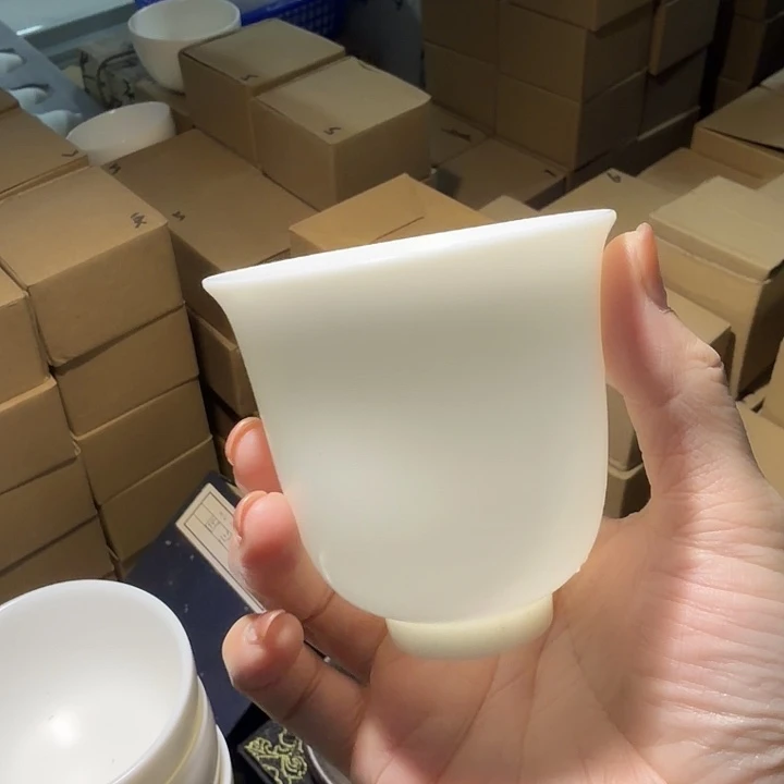 孤品羊脂玉清仓专场猪油白茶杯两个美人杯