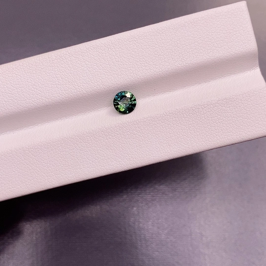 裸石蓝宝石0.81克拉