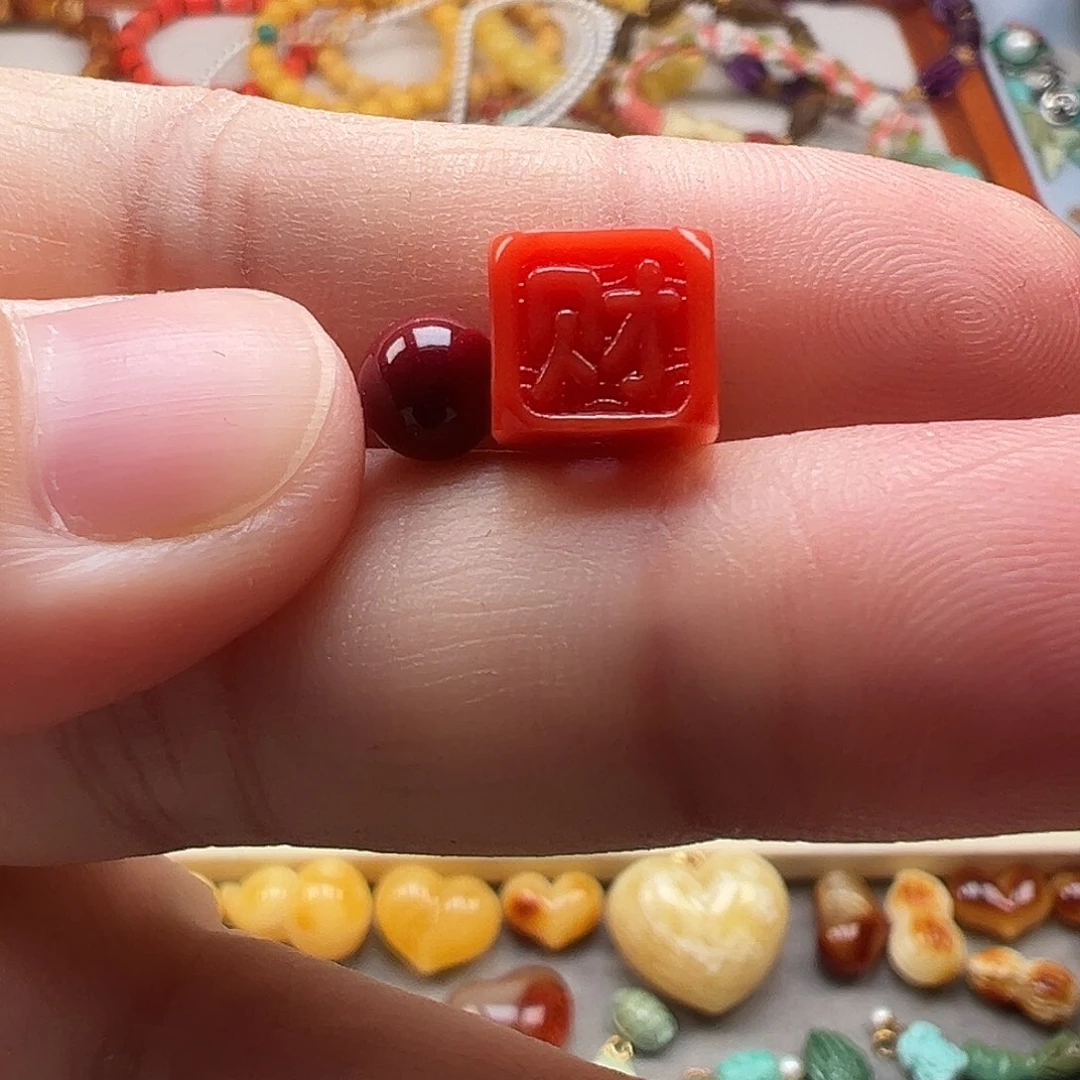 南红玛瑙未镶嵌颈饰