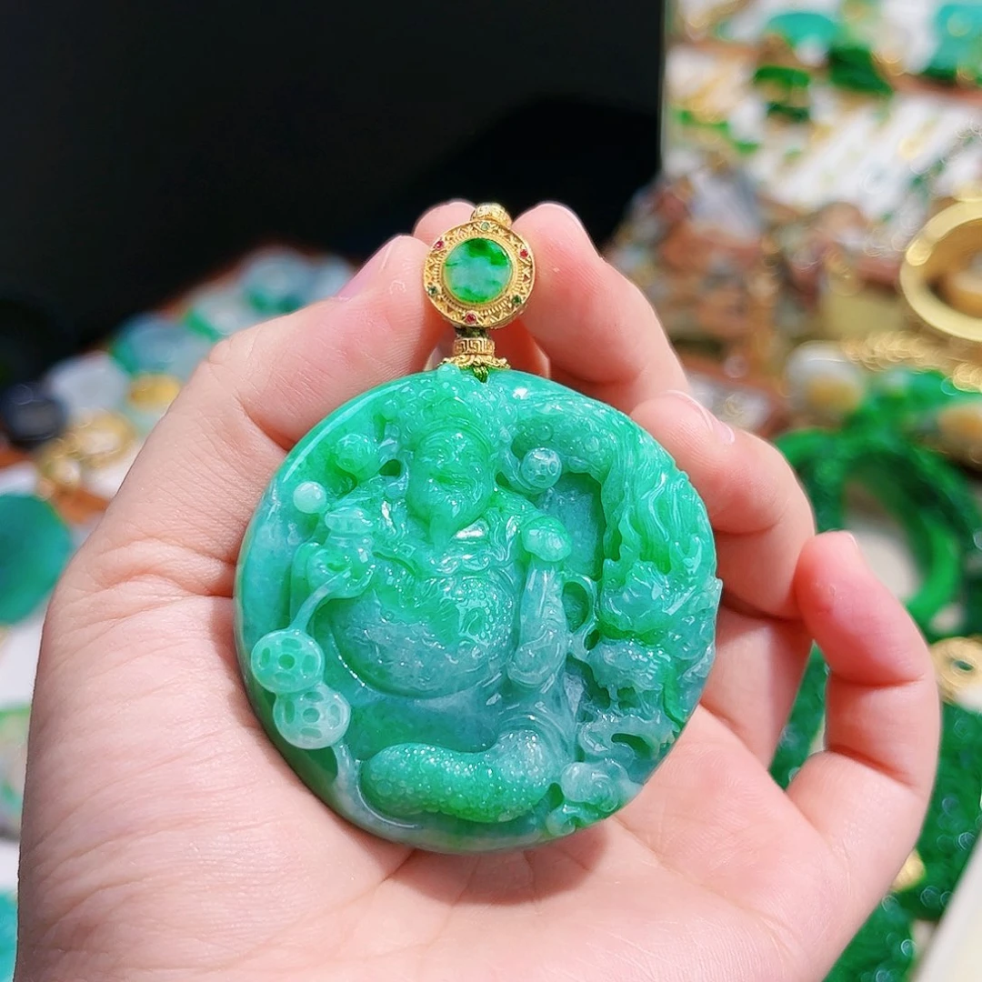 【闪购商品】吊坠(赠链)未镶嵌翡翠