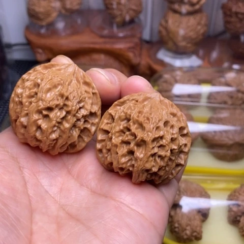 文玩核桃把件鹿***鹿苹果园