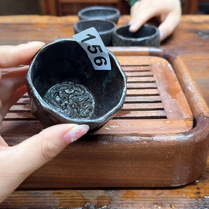 纯手工制作工艺品的?*尔