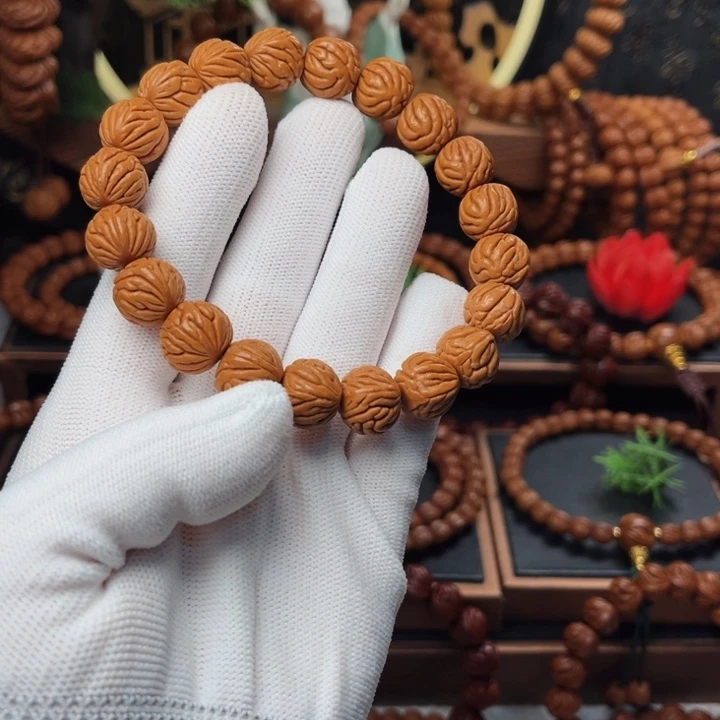 吊坠桃核14祥云手串