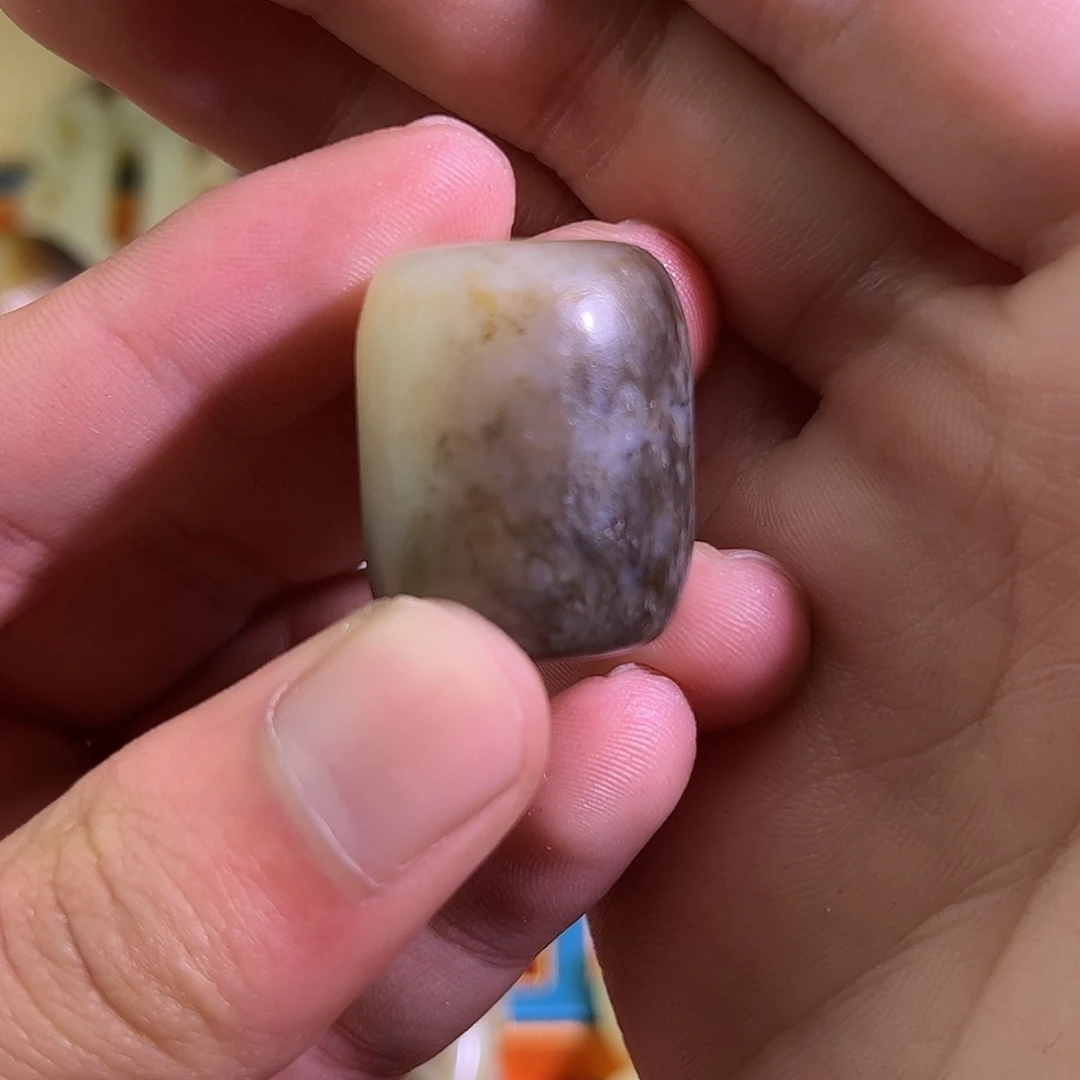 和田玉颈饰未镶嵌余*