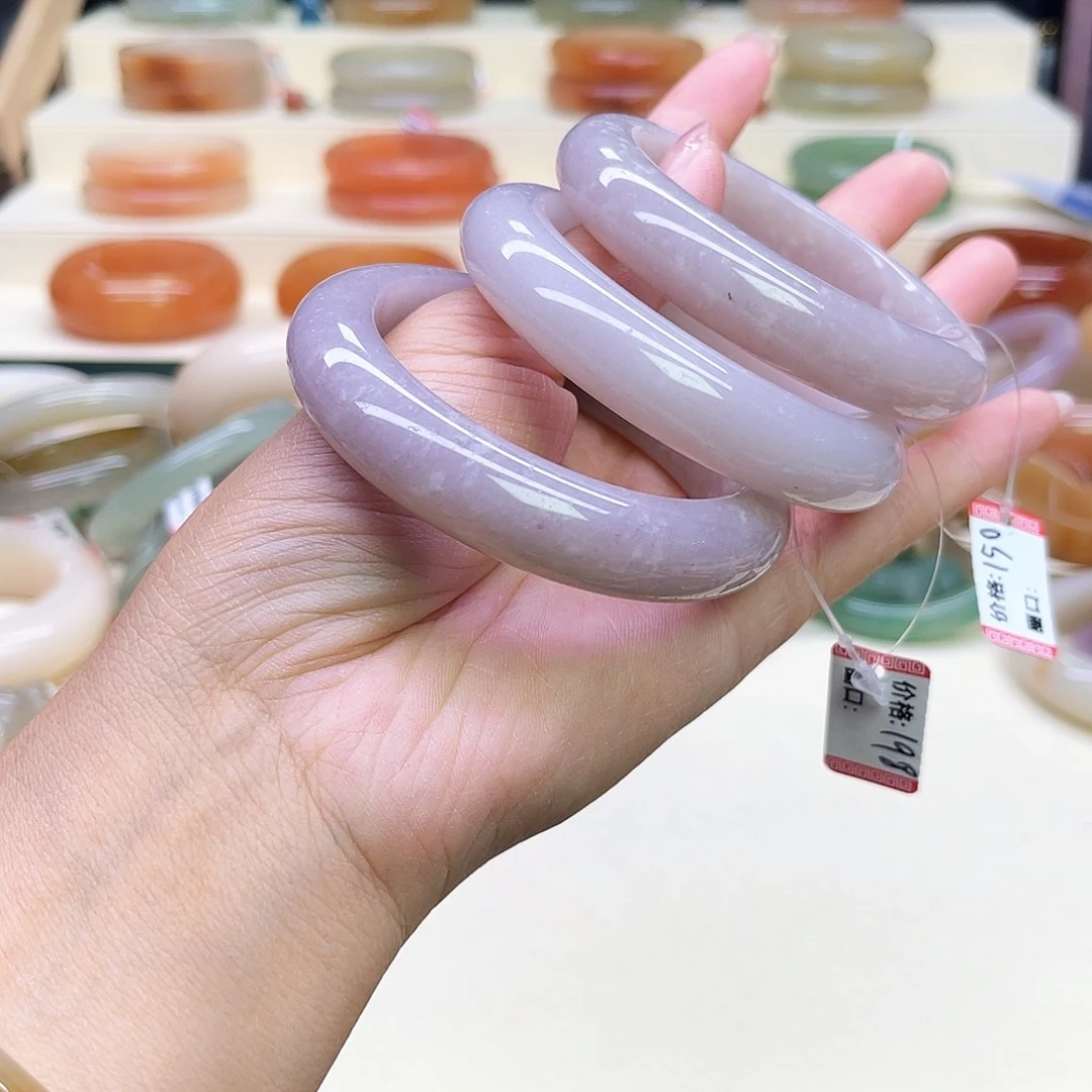喵***树石英岩玉未镶嵌手镯