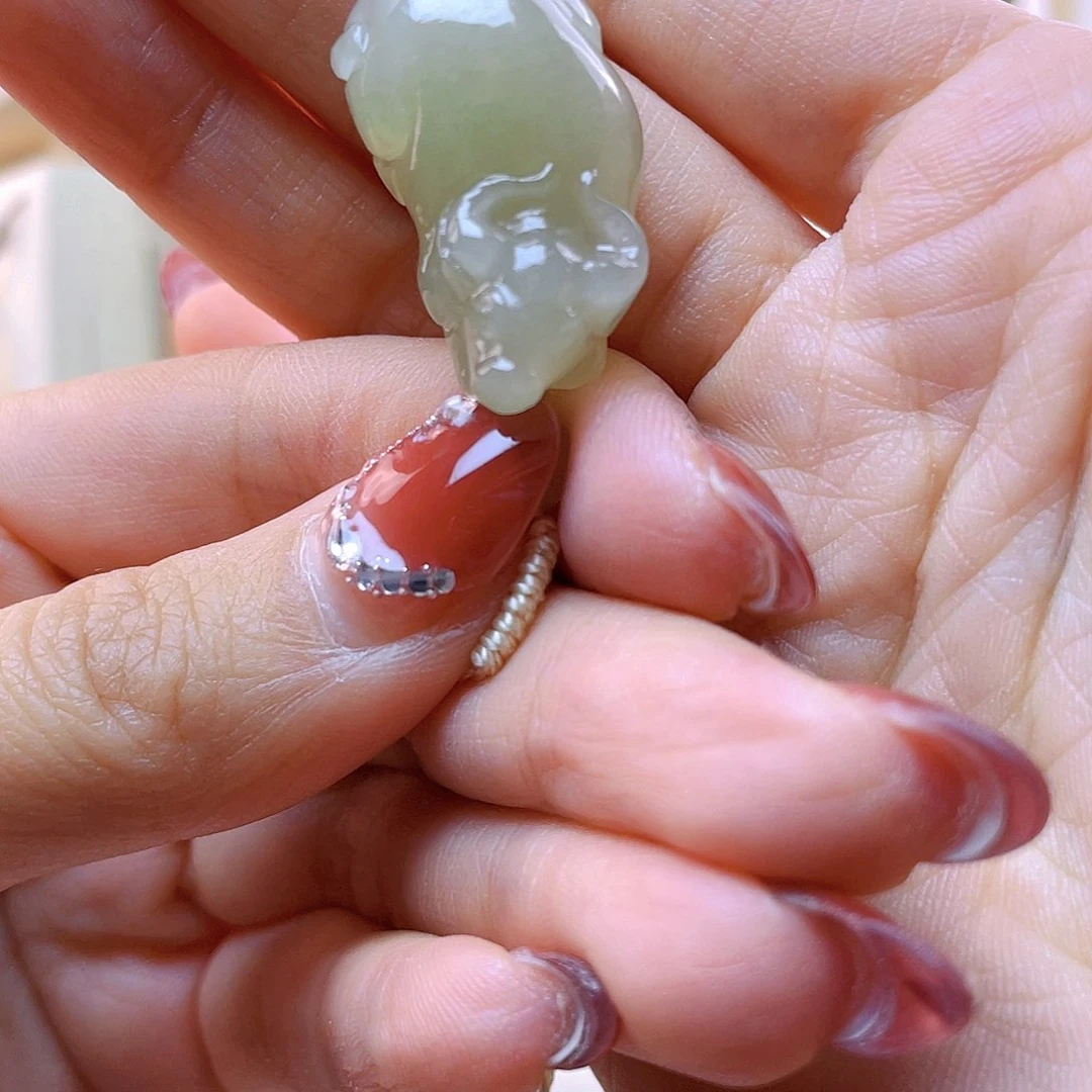 和田玉吊坠(赠链)未镶嵌蜡****?