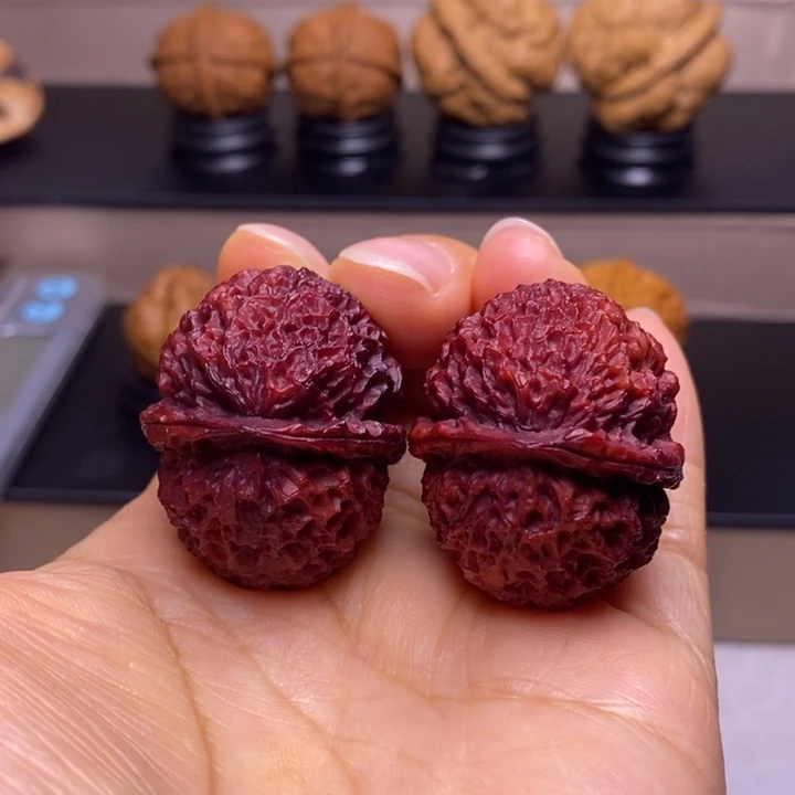 把件文玩核桃七彩龙鳞纹绣球地闷7