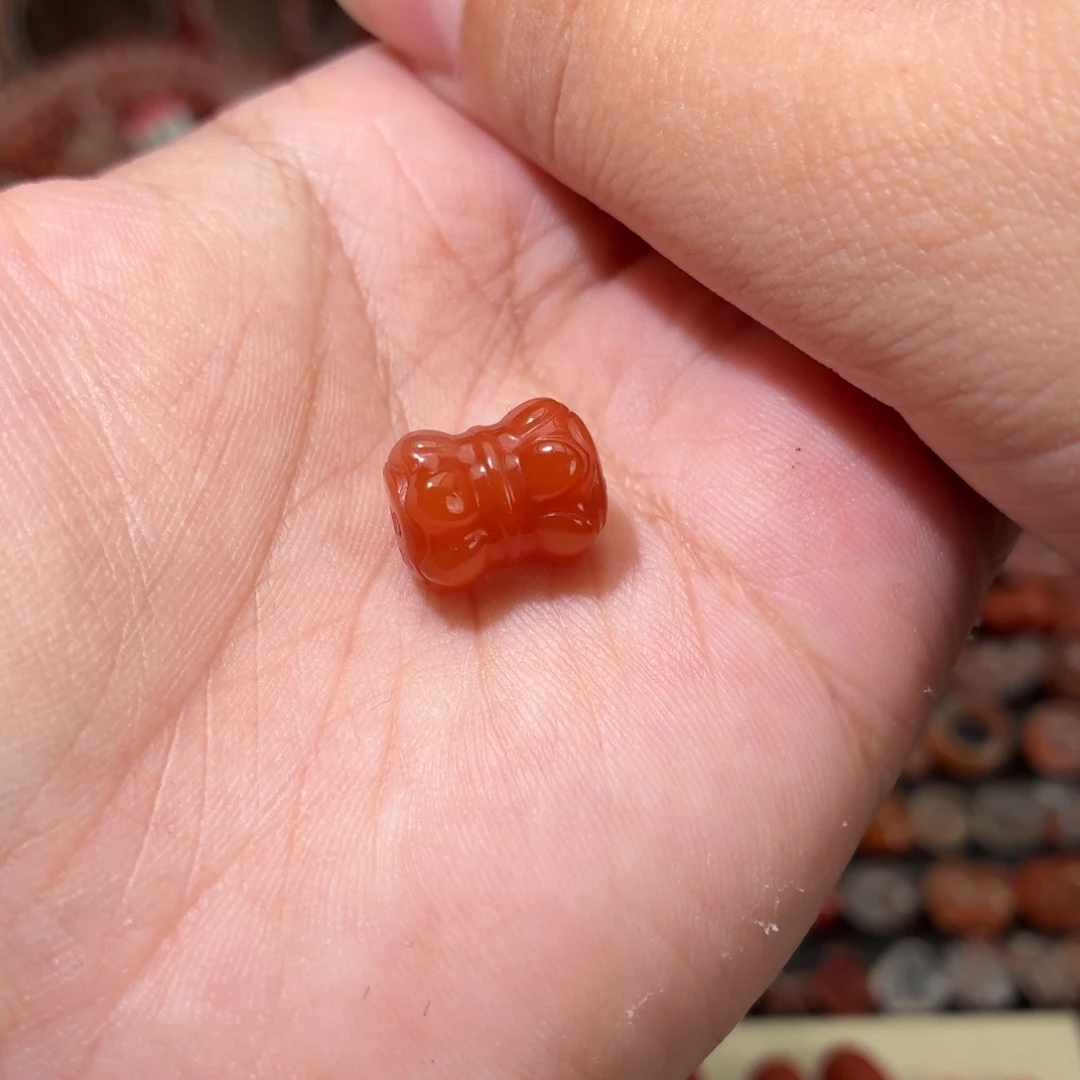 风***白南红玛瑙未镶嵌颈饰通孔并蒂莲