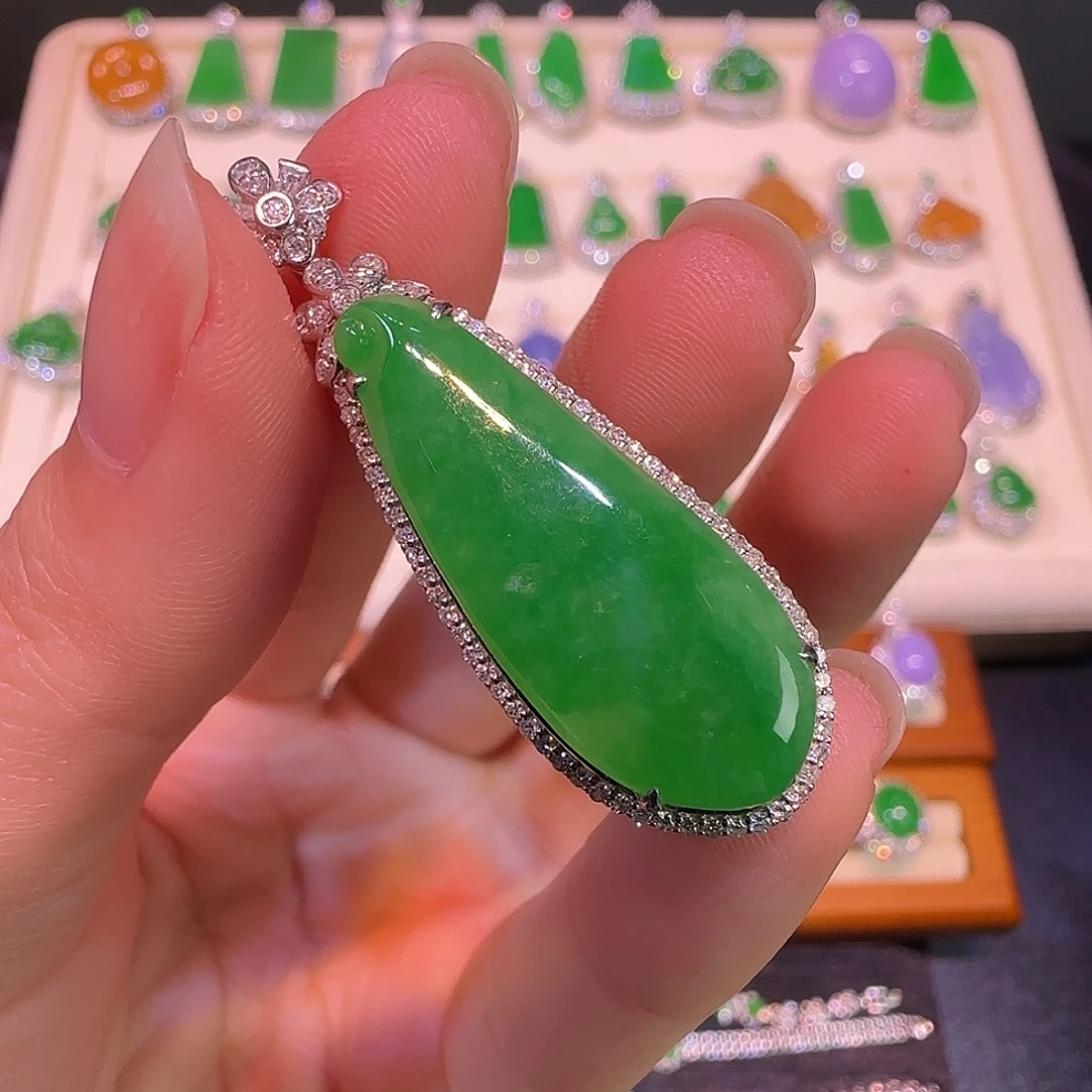 翡翠18K金镶嵌吊坠(不含链)