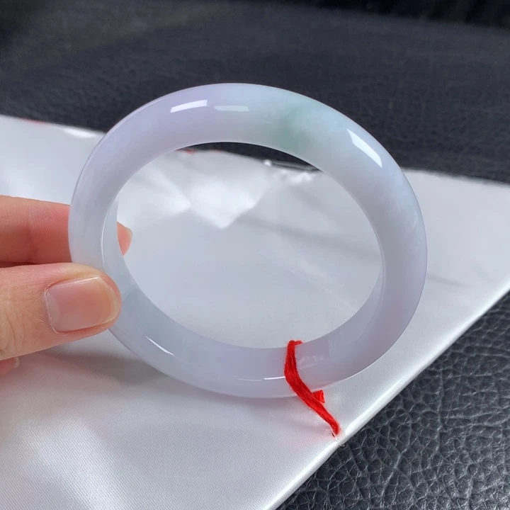 翡翠未镶嵌手镯