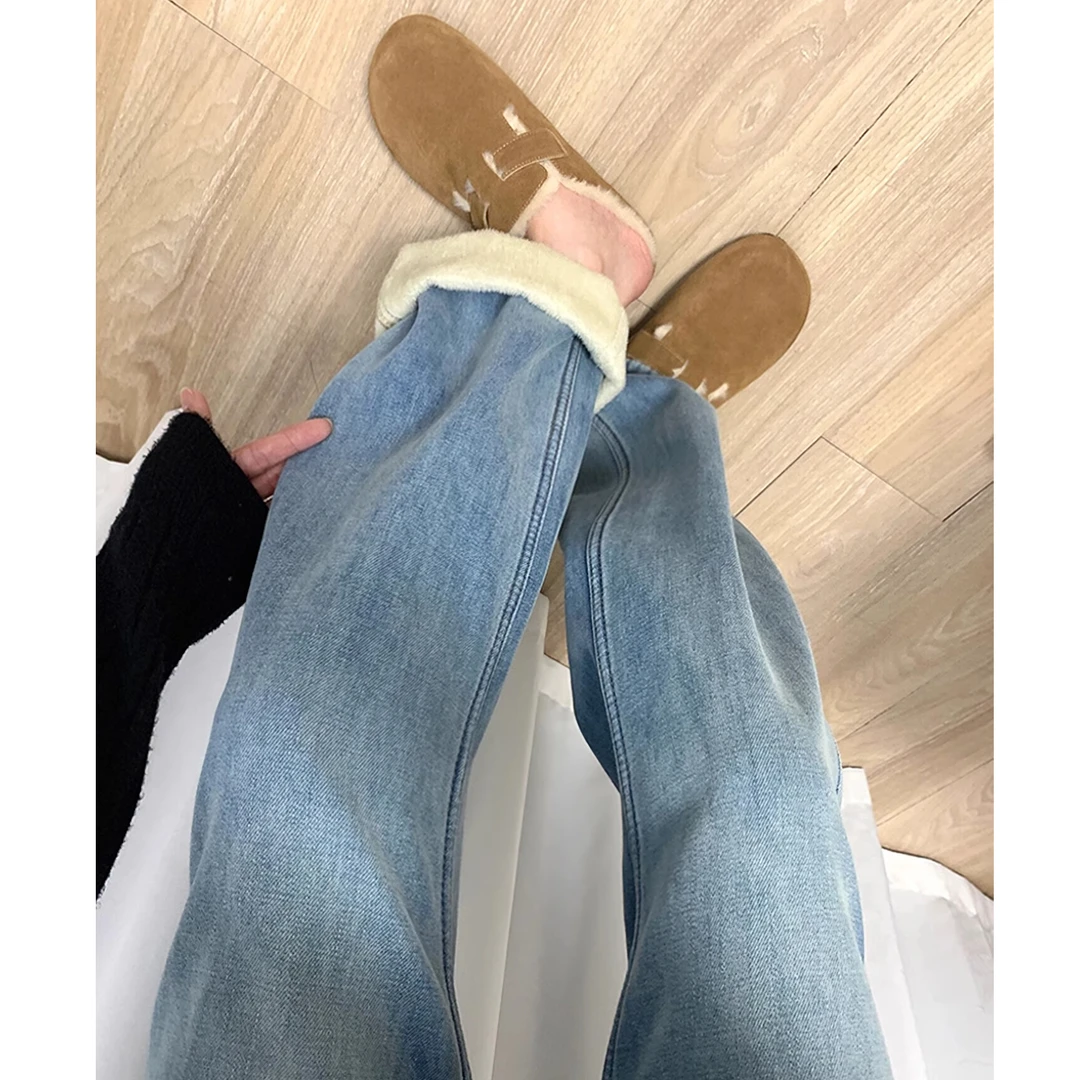 浅蓝色加绒加厚牛仔裤女秋冬季新款梨形身材高腰窄版直筒阔腿裤子