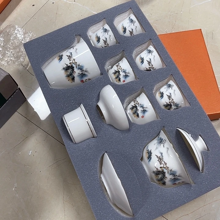 孤品茶具套装等。