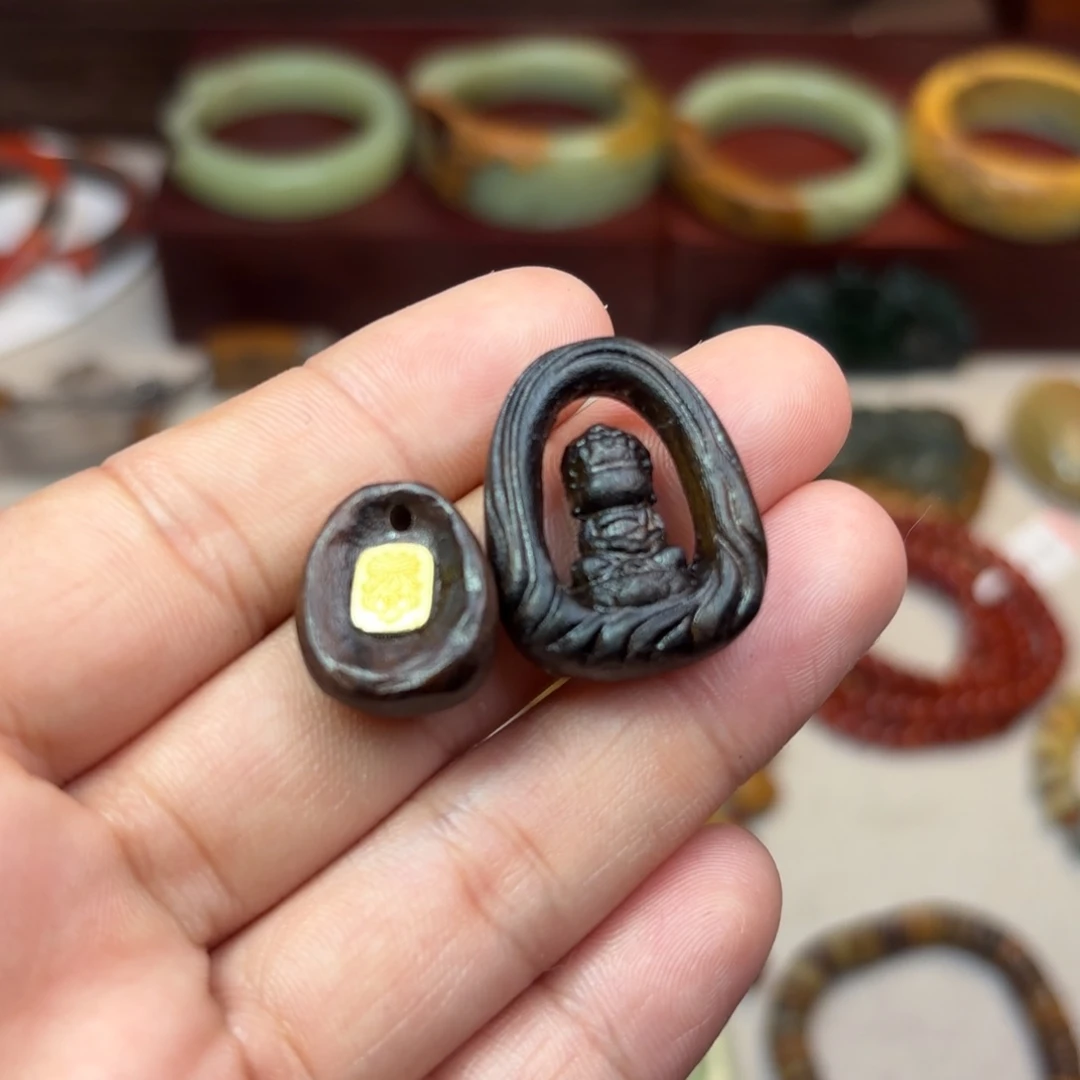 南红玛瑙颈饰未镶嵌