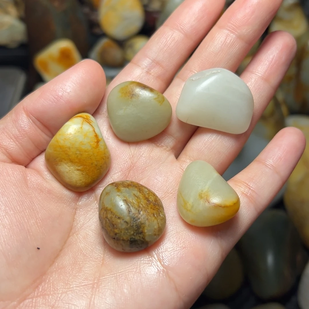 和田玉（青玉）未镶嵌B21?*分