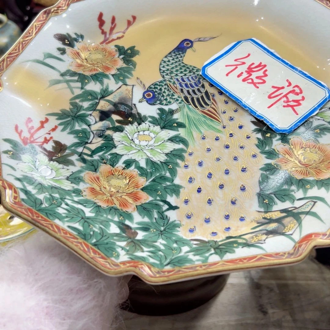 瓷片陶瓷和金属表面上产生