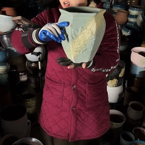 口18高24瑕疵盆子。