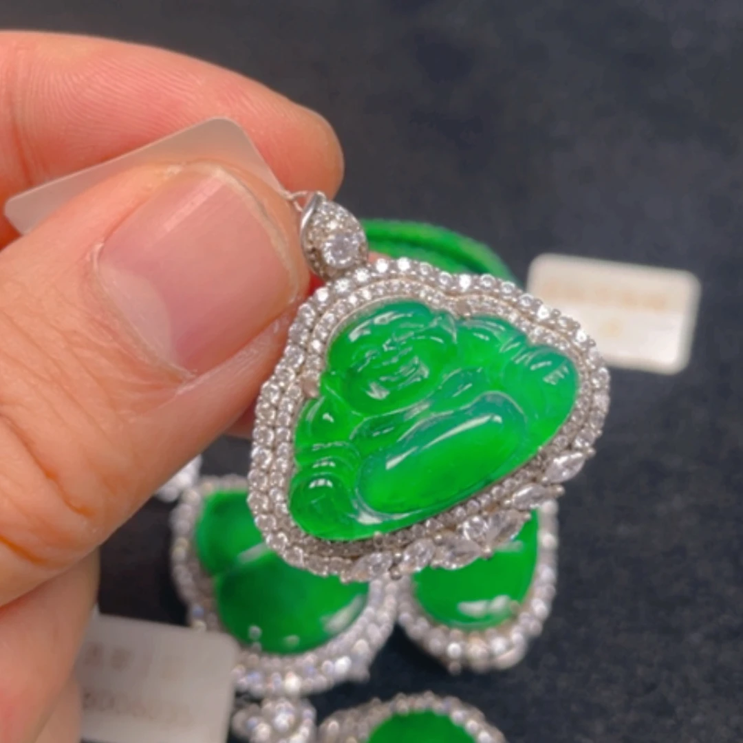 【闪购商品】颈饰银S925镶嵌翡翠吊坠