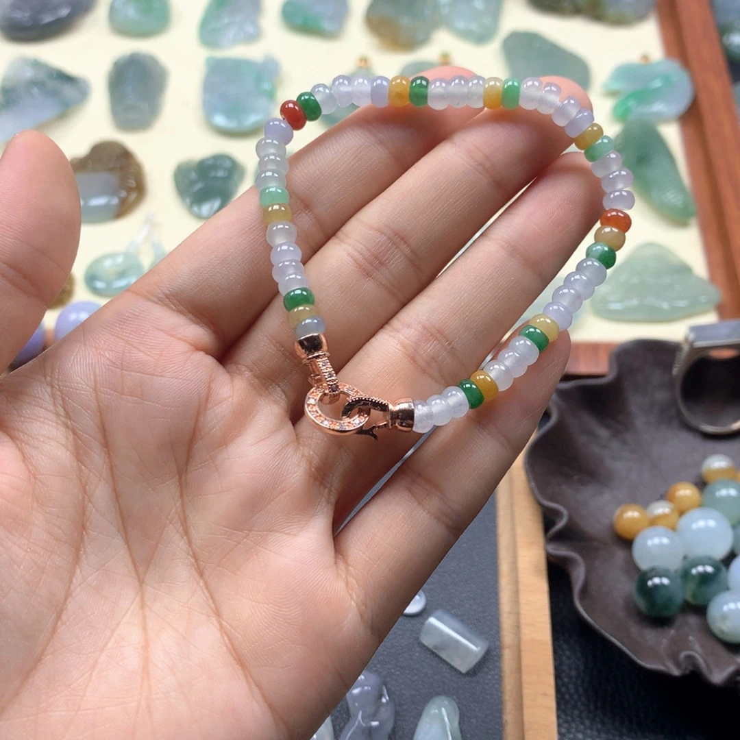 翡翠未镶嵌颈饰手串