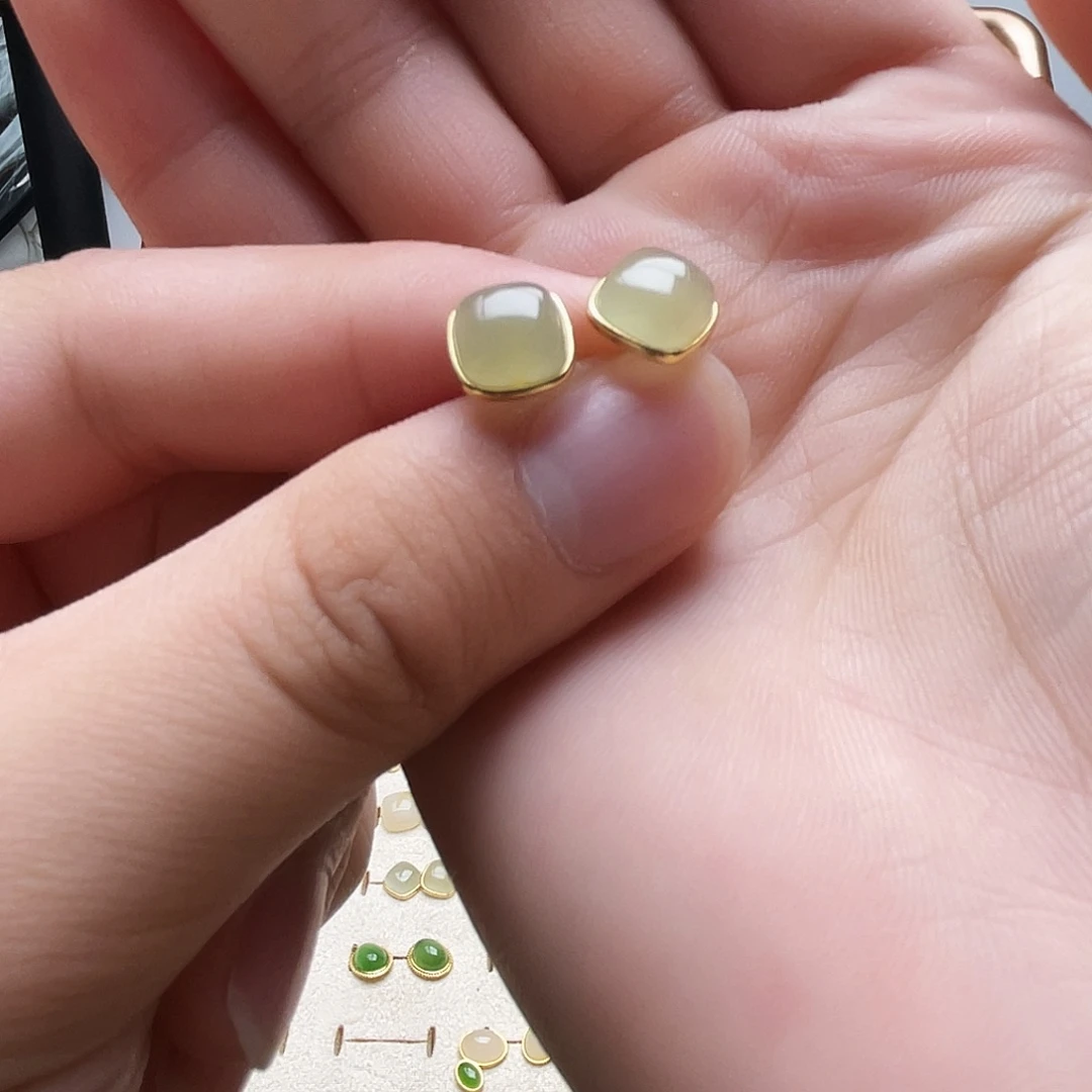 银S925镶嵌和田玉耳饰