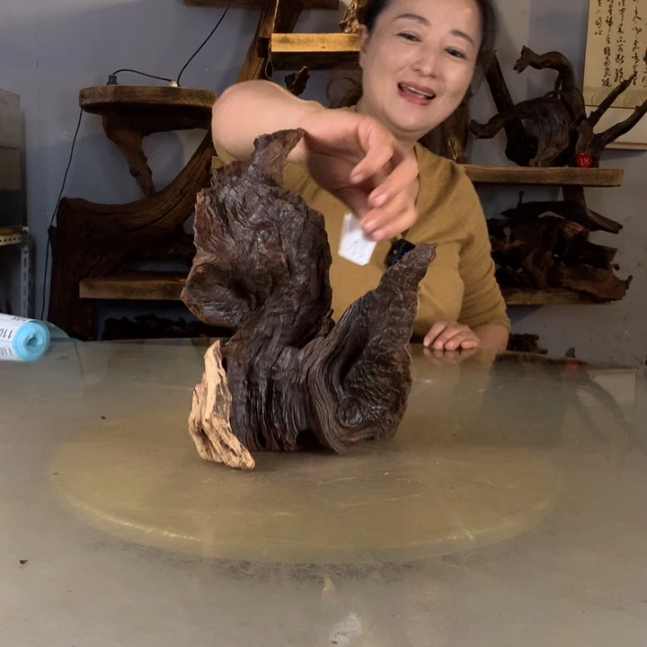 人***和天然的云南紫柚木会黄水
