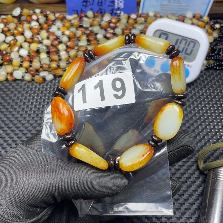 和田玉未镶嵌珠宝半成品万*哥和田玉