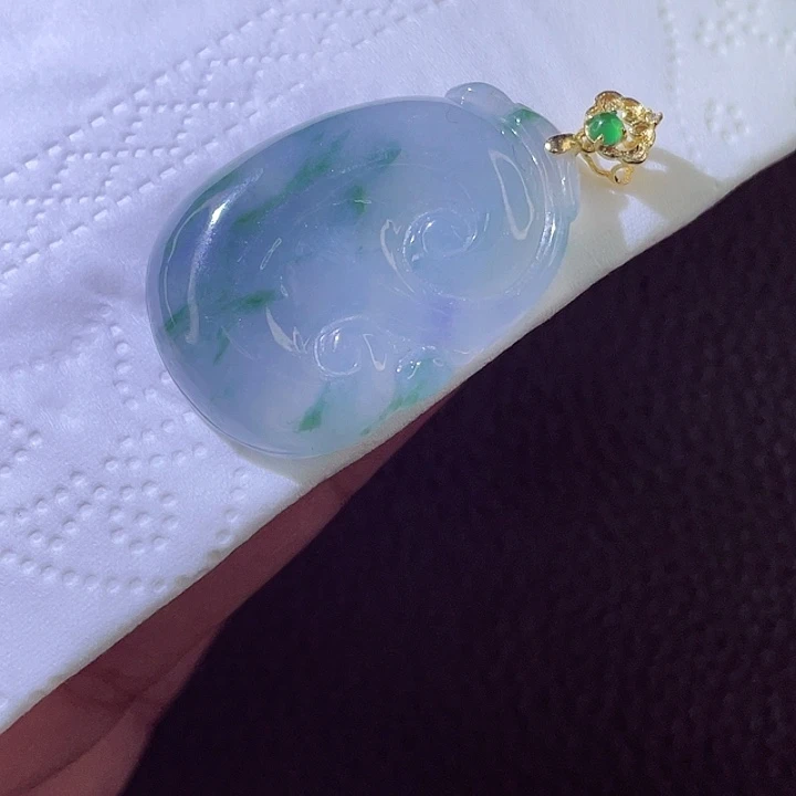 颈饰18K金镶嵌翡翠翡翠