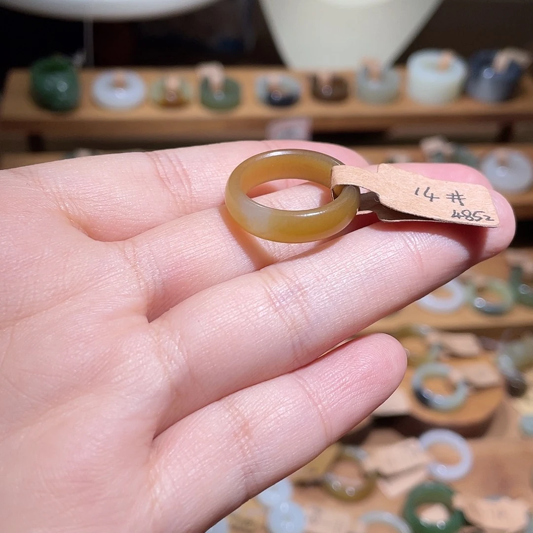 和田玉未镶嵌戒指16.9