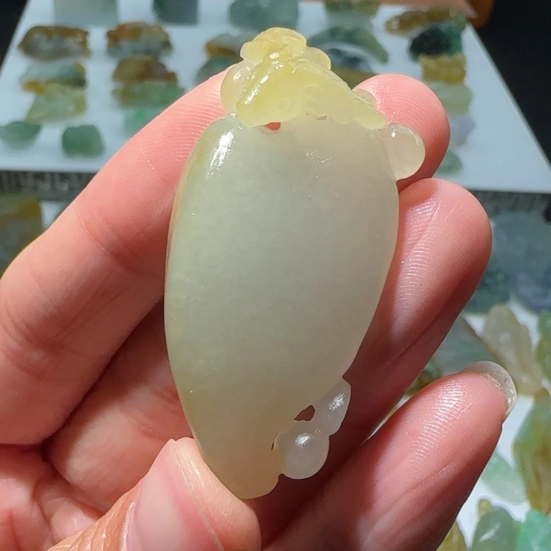 定制翡翠未镶嵌缅甸翡翠