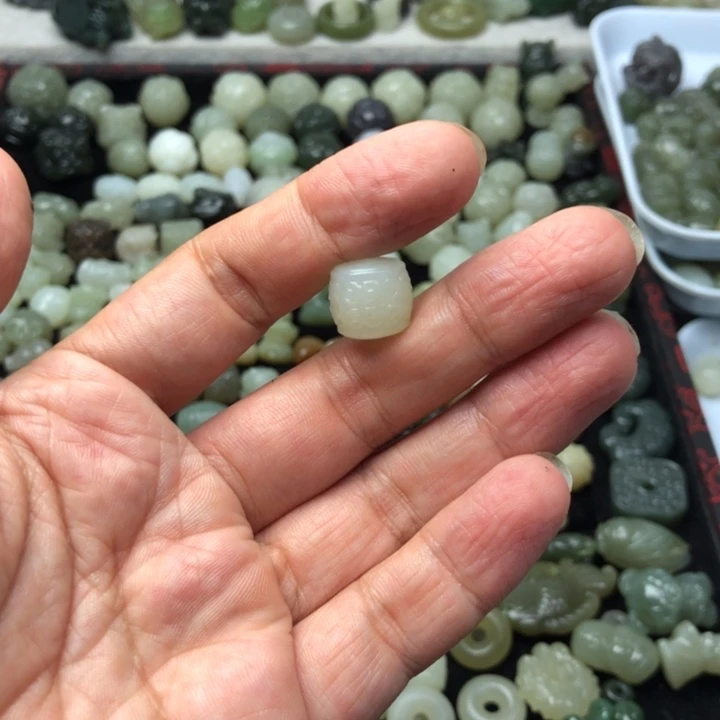 【闪购商品】和田玉未镶嵌颈饰