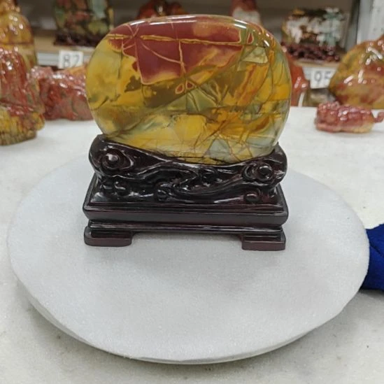 木***子石材乳源彩色石头摆件