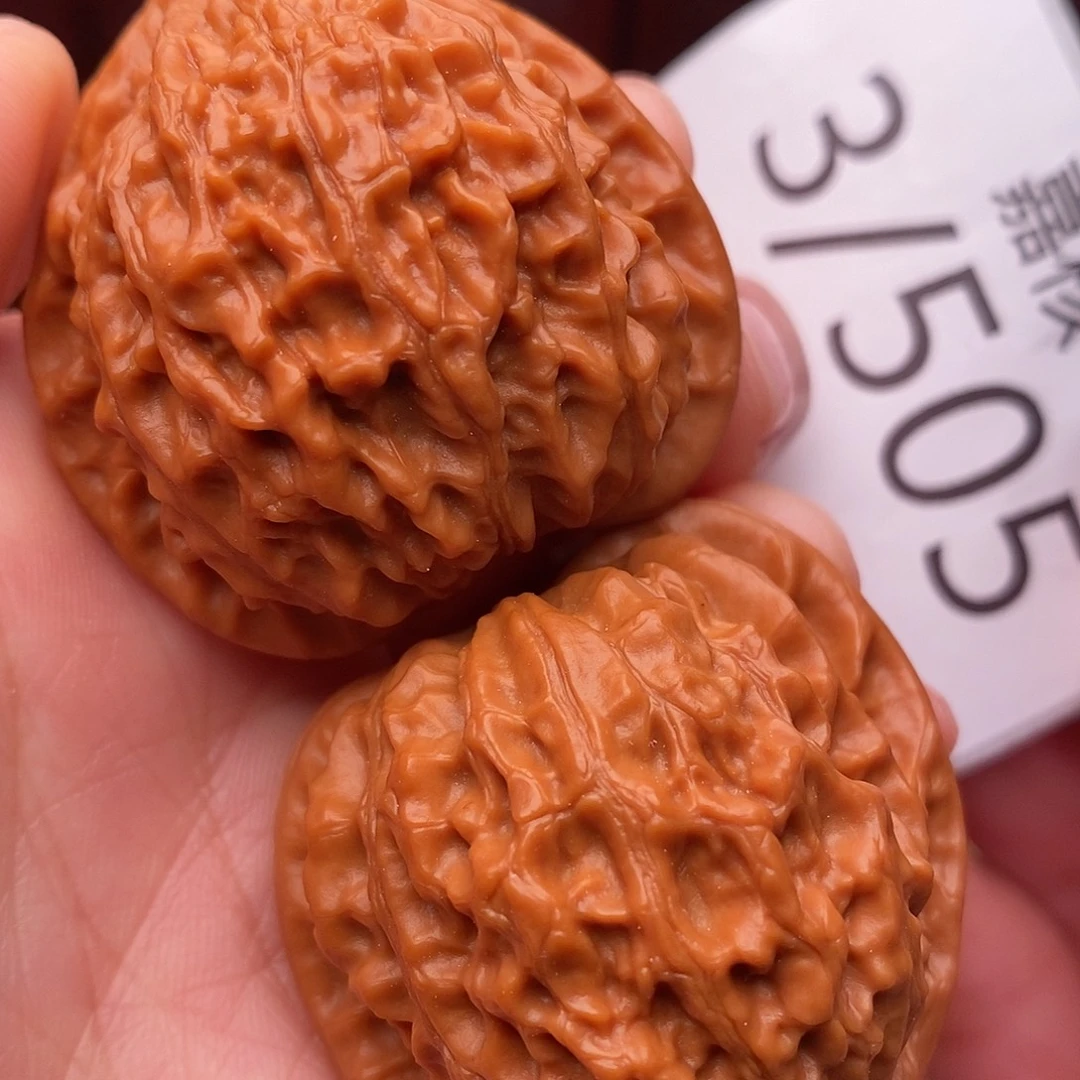 文玩核桃把件39金牛