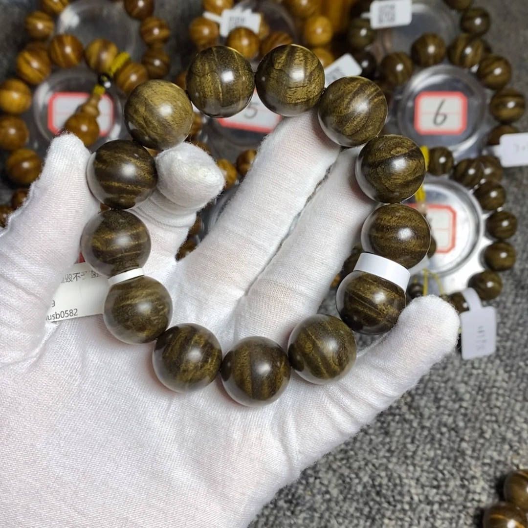 楠木（金丝楠）手串/手链乌木1.8冰裂。399