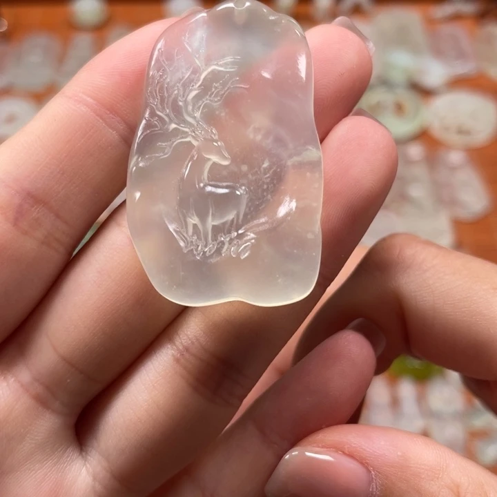 未镶嵌蛇纹石玉颈饰