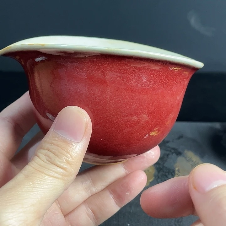 唉***喂青花釉里红主人杯