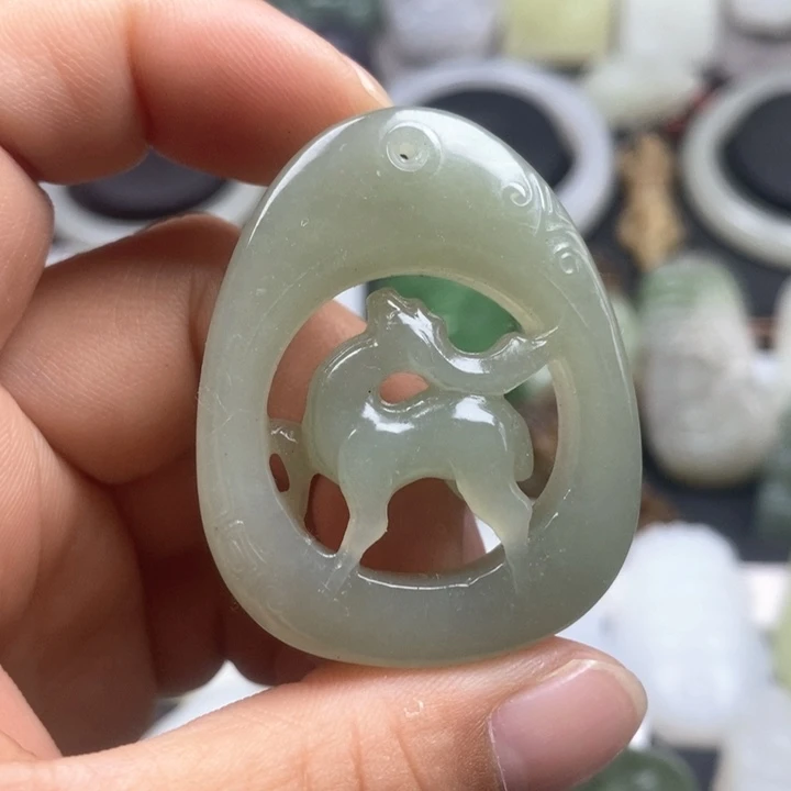 和田玉未镶嵌颈饰