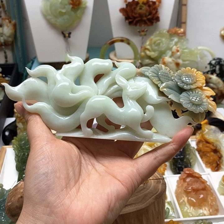 未镶嵌蛇纹石玉狐狸小摆件炸鳯**槃