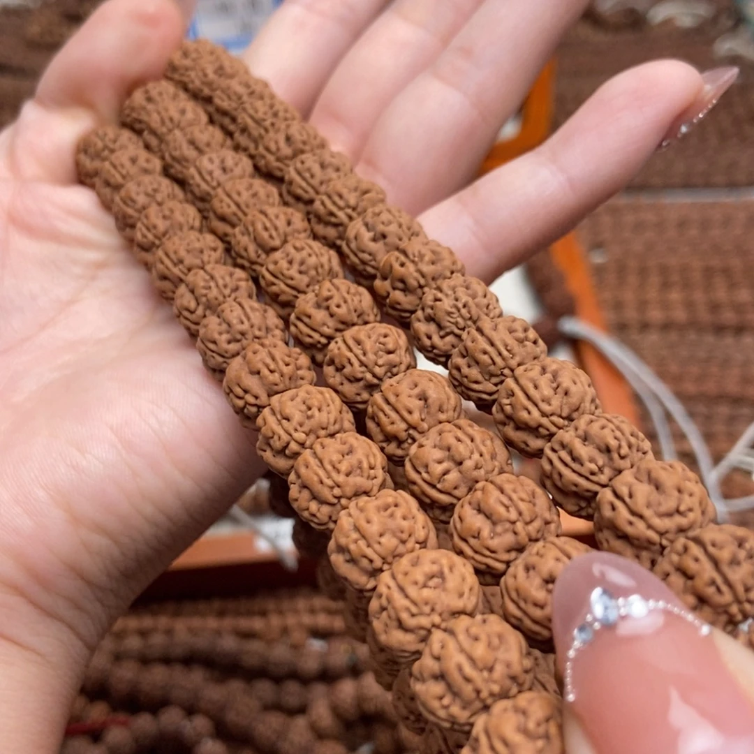 行***域金刚菩提吊坠老树王108