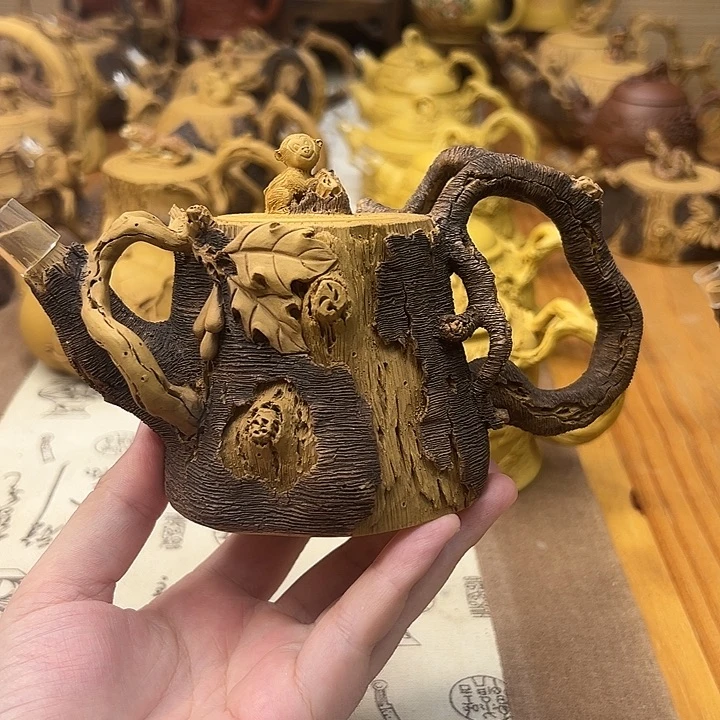 茶壶紫砂ᝰ****灵猴树桩紫砂壶