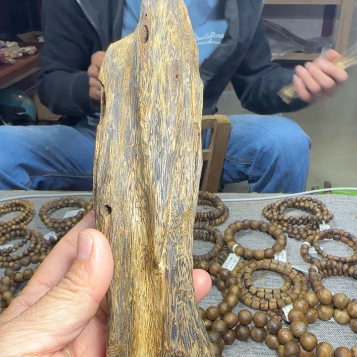 沉香沉香碎屑块料16 0克