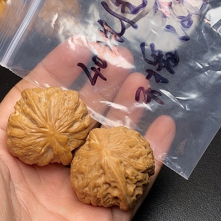 【闪购商品】文玩核桃把件铁锤