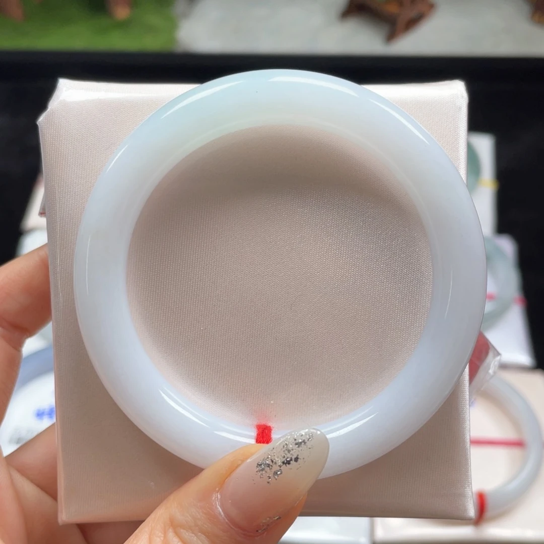 翡翠手镯未镶嵌缅甸翡翠手镯29