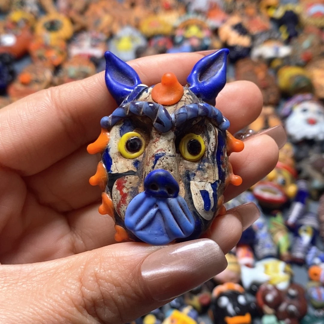 琉璃颈饰印度尼西亚猫