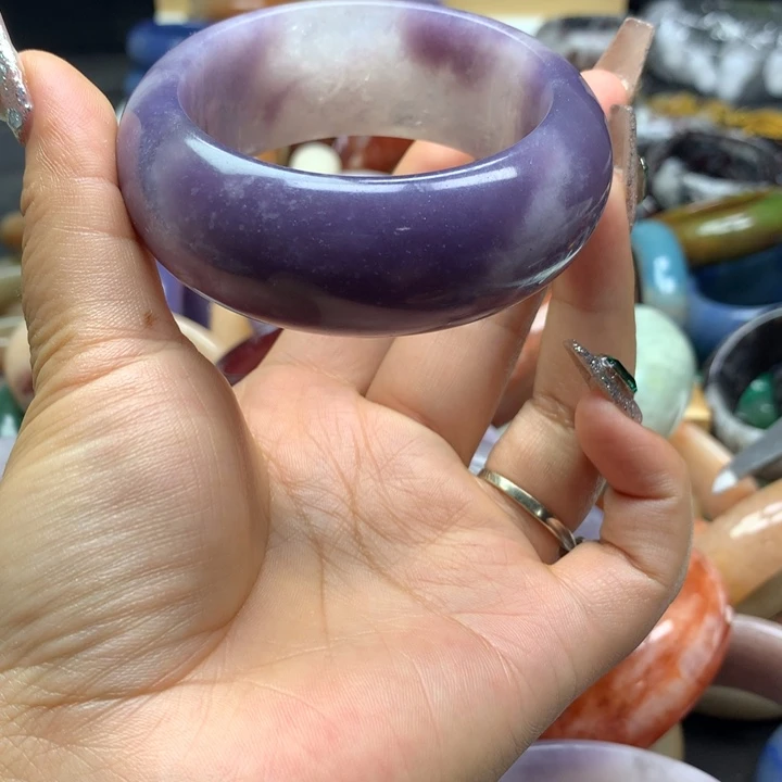 未镶嵌手镯石英质玉糖****)