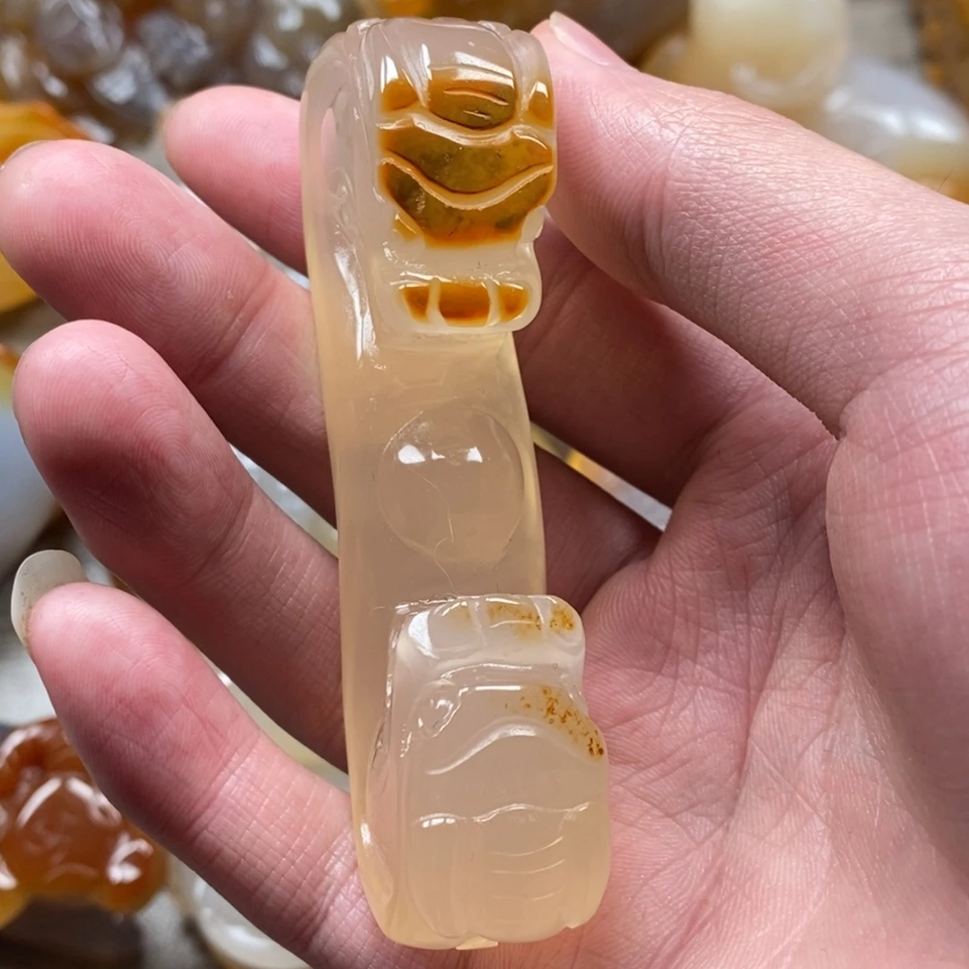 玛瑙/玉髓未镶嵌颈饰