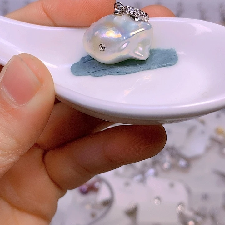 淡水珍珠颈饰合金