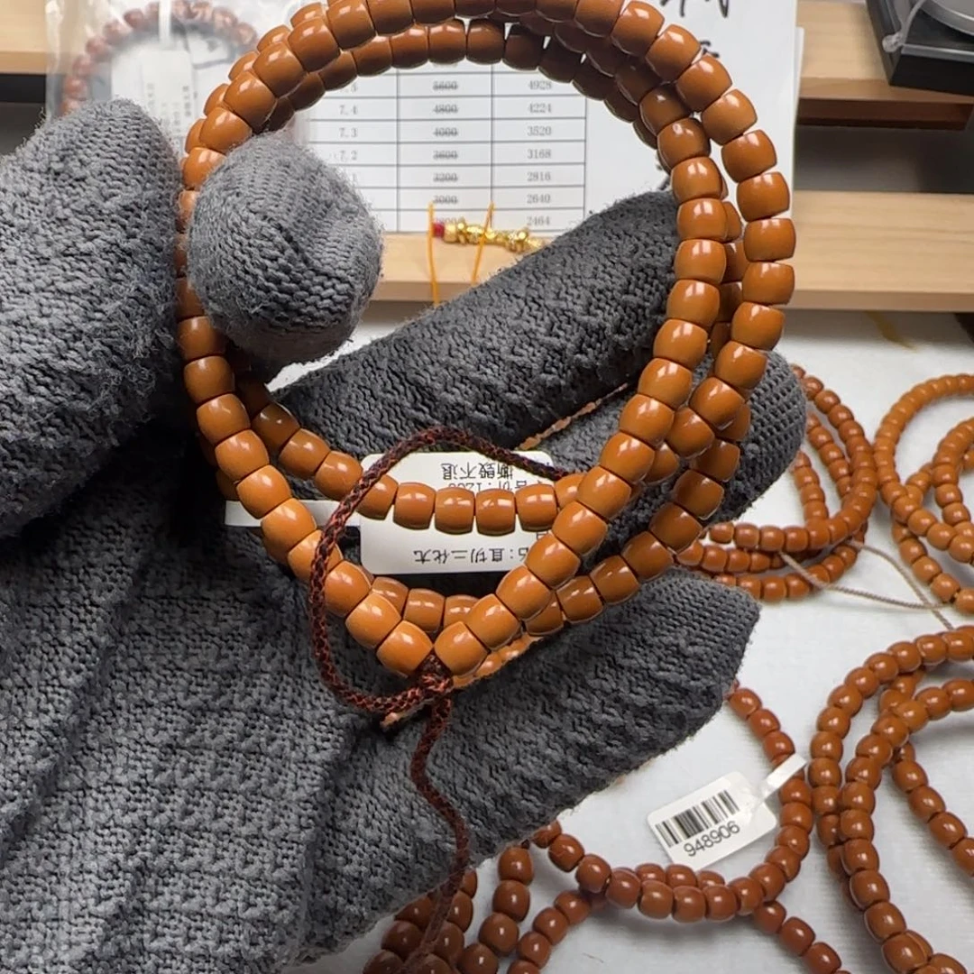 旧***人橄榄核吊坠老挝5.7mm全品108